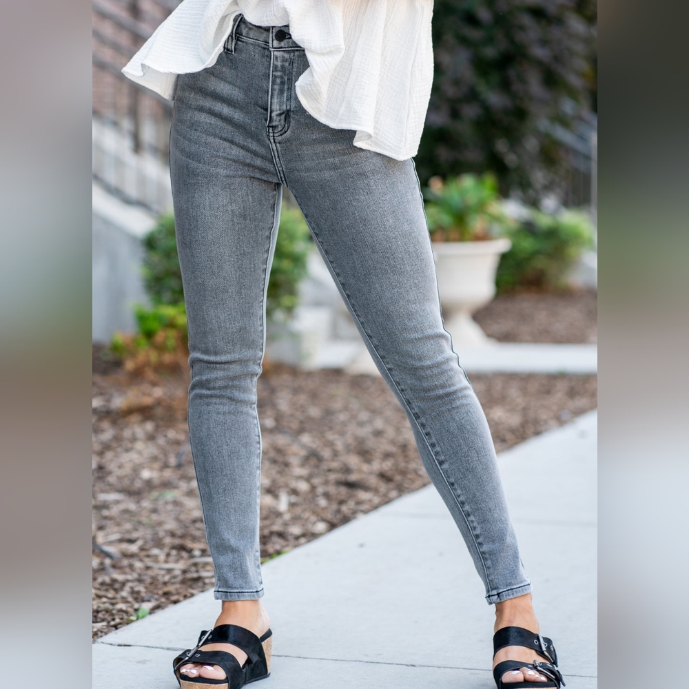 KanCan Grey Skinny Jeans Sz 7/27